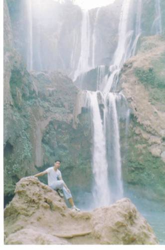 c moi a cascade ozoud